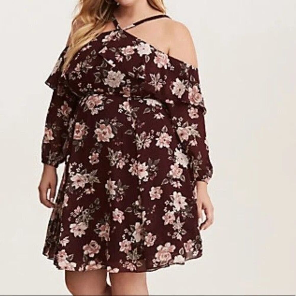 Torid Women's Plus Size 14 Burgundy Floral Cold Shoulder Boho Dress.  SKU# A-117